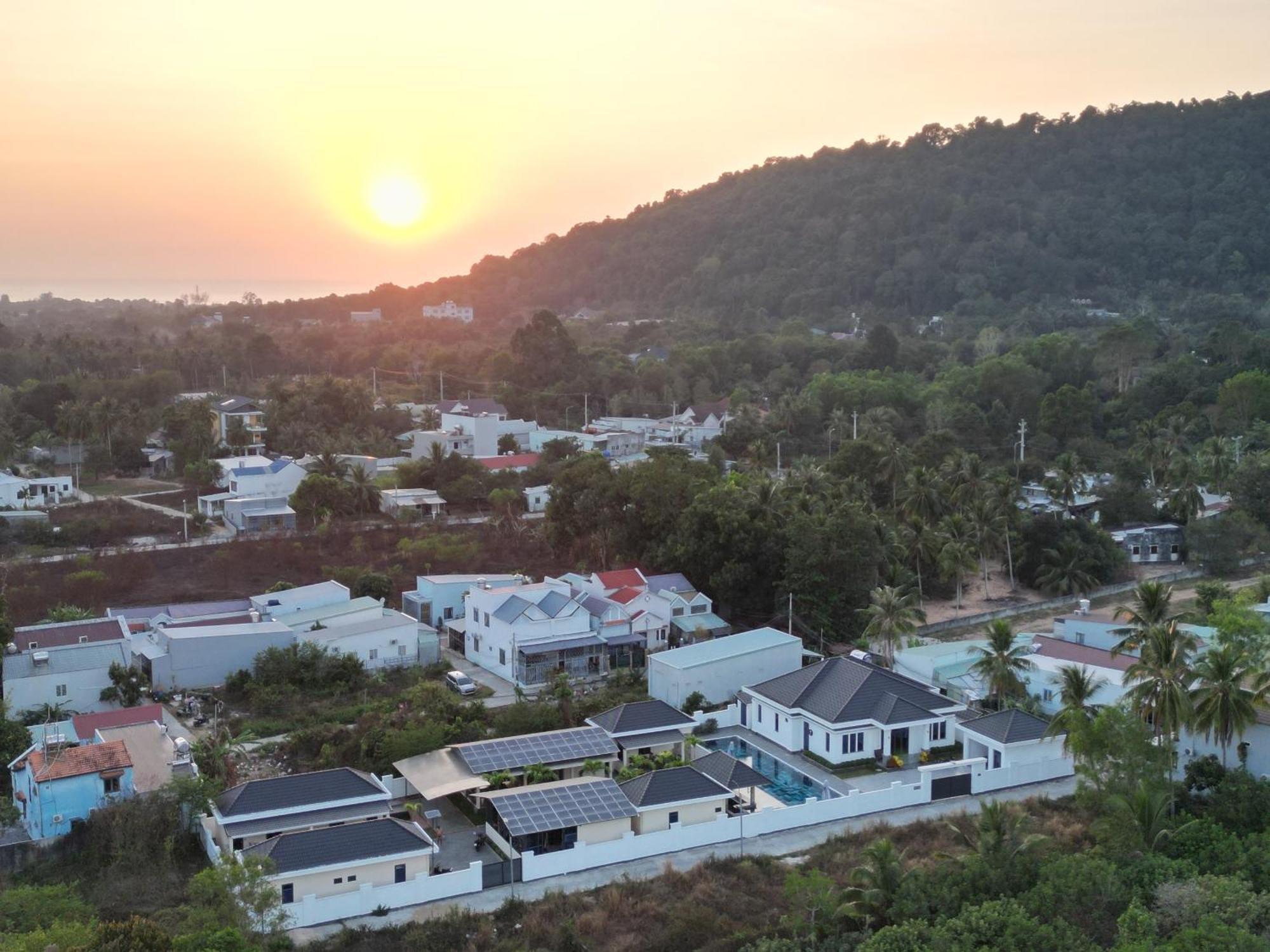 Lam Bungalow Resort & Spa Дуонг-Донг Экстерьер фото